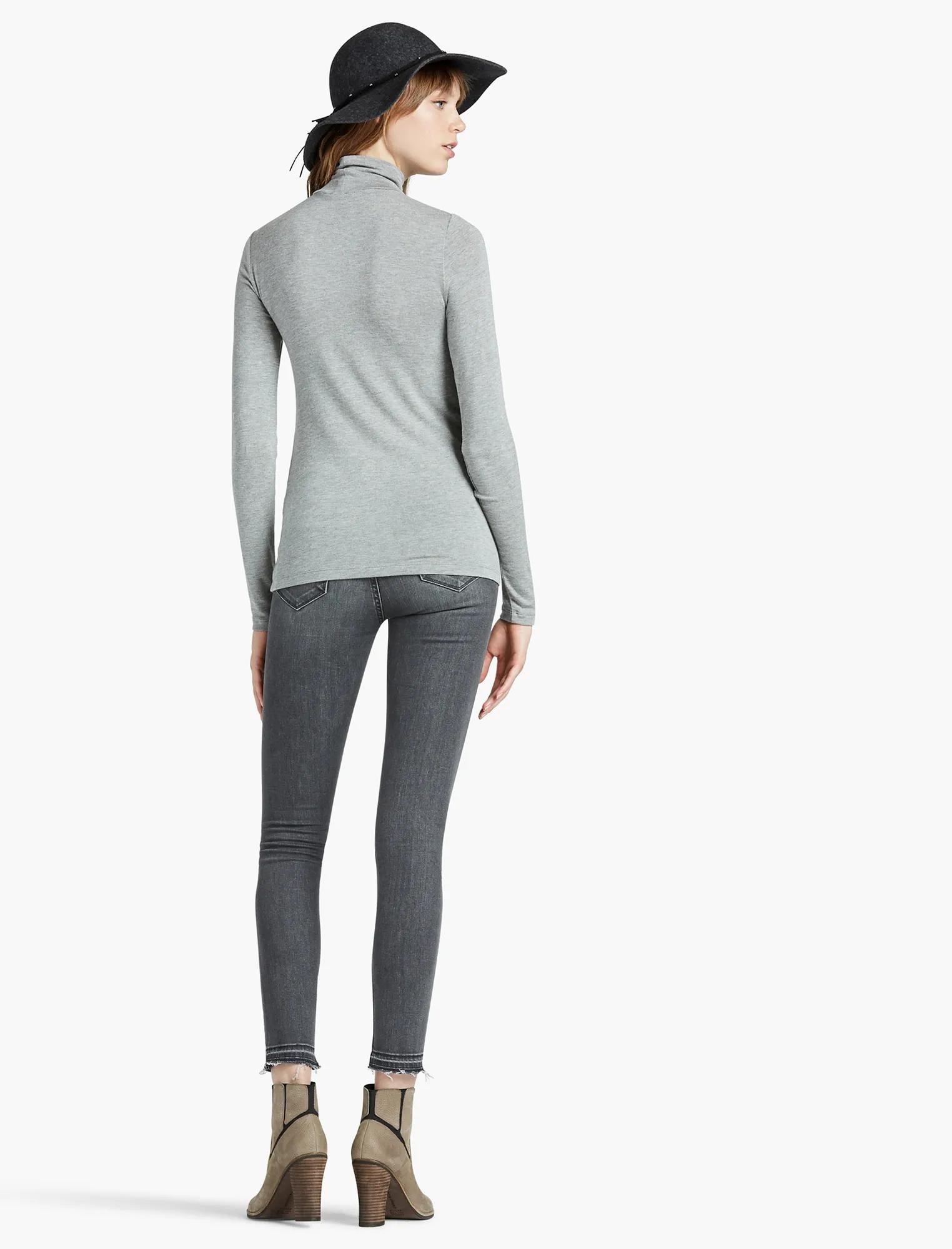 SLIM KNIT TURTLENECK, image 3