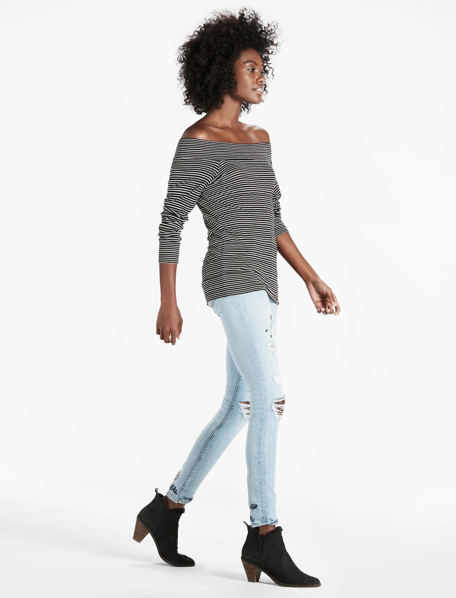 STRIPE OFF THE SHOULDER, image 2