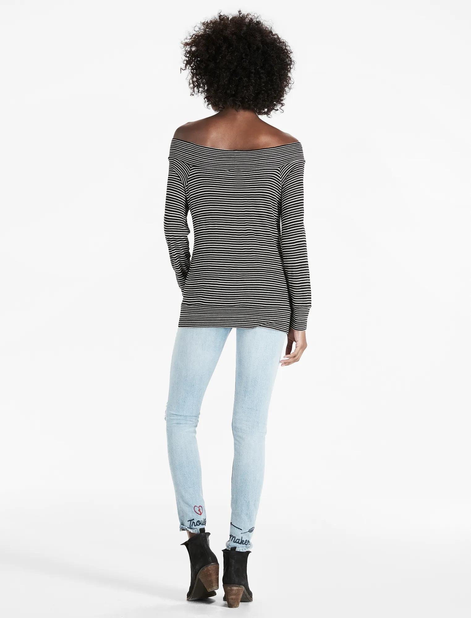 STRIPE OFF THE SHOULDER, image 3