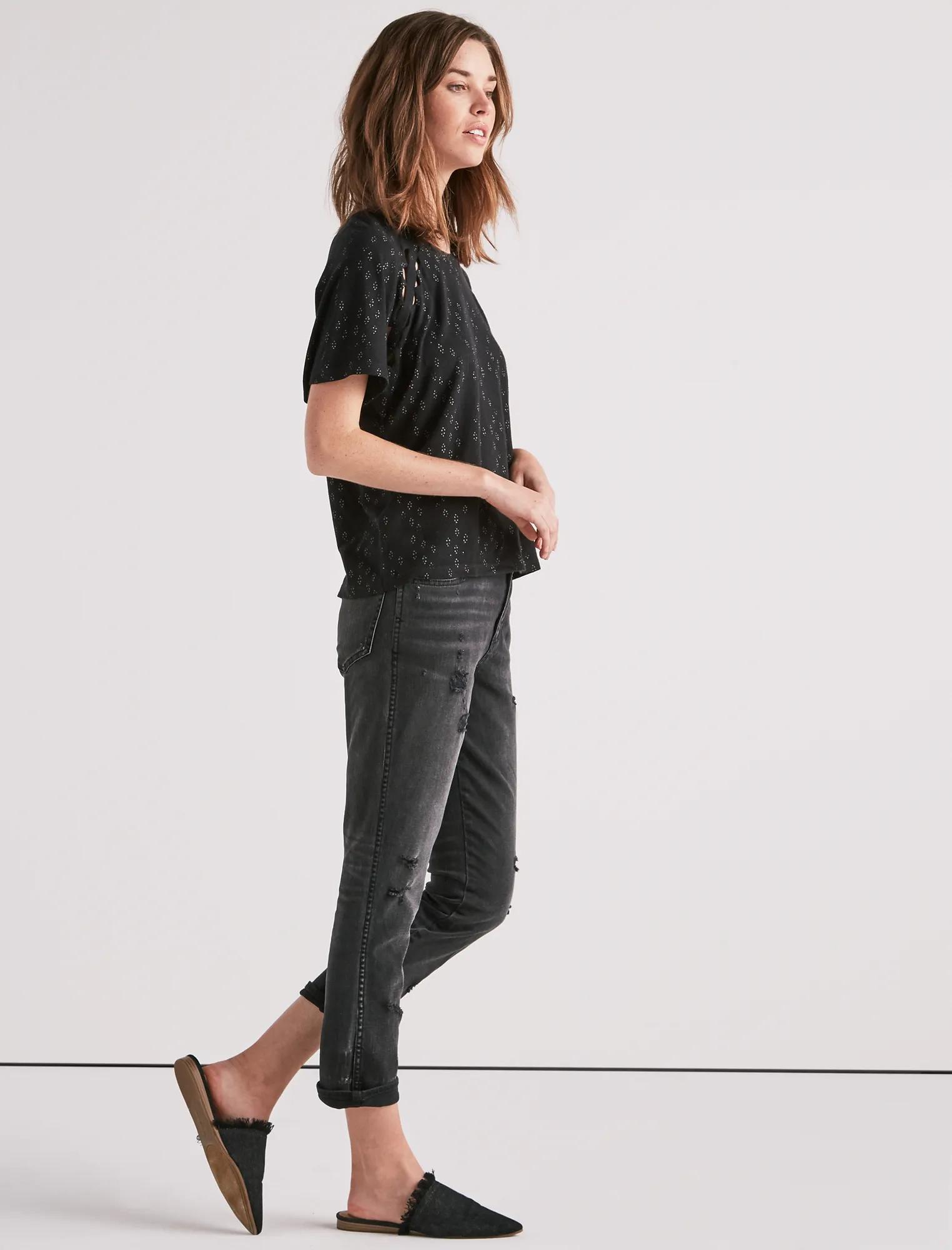 CUTOUT SCALLOP TEE, image 2