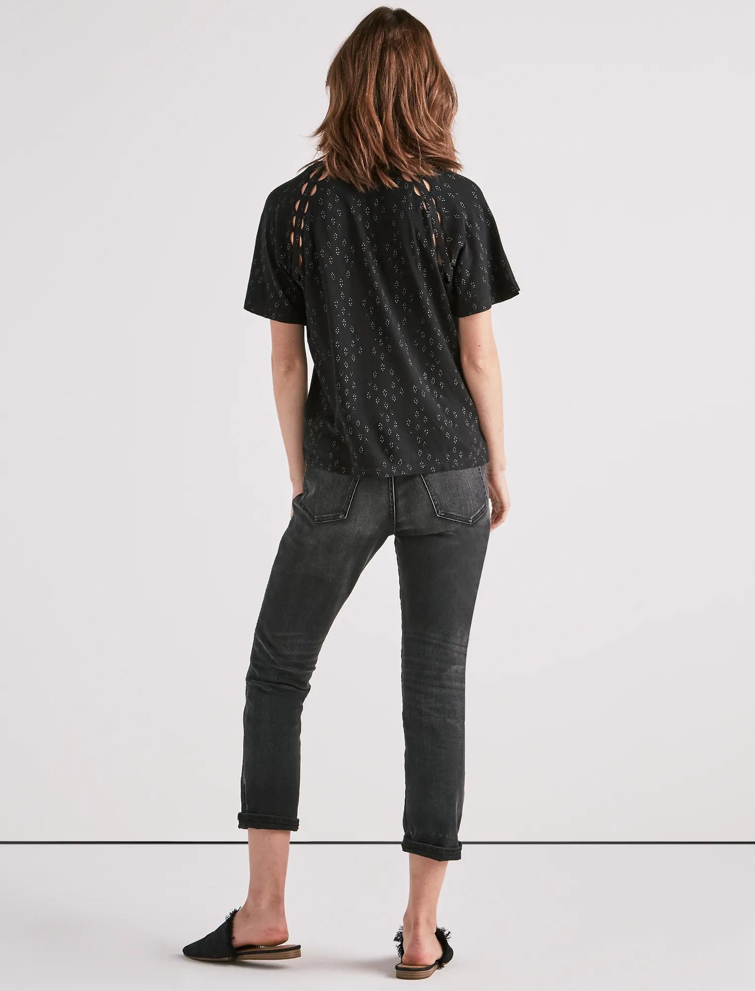 CUTOUT SCALLOP TEE, image 3