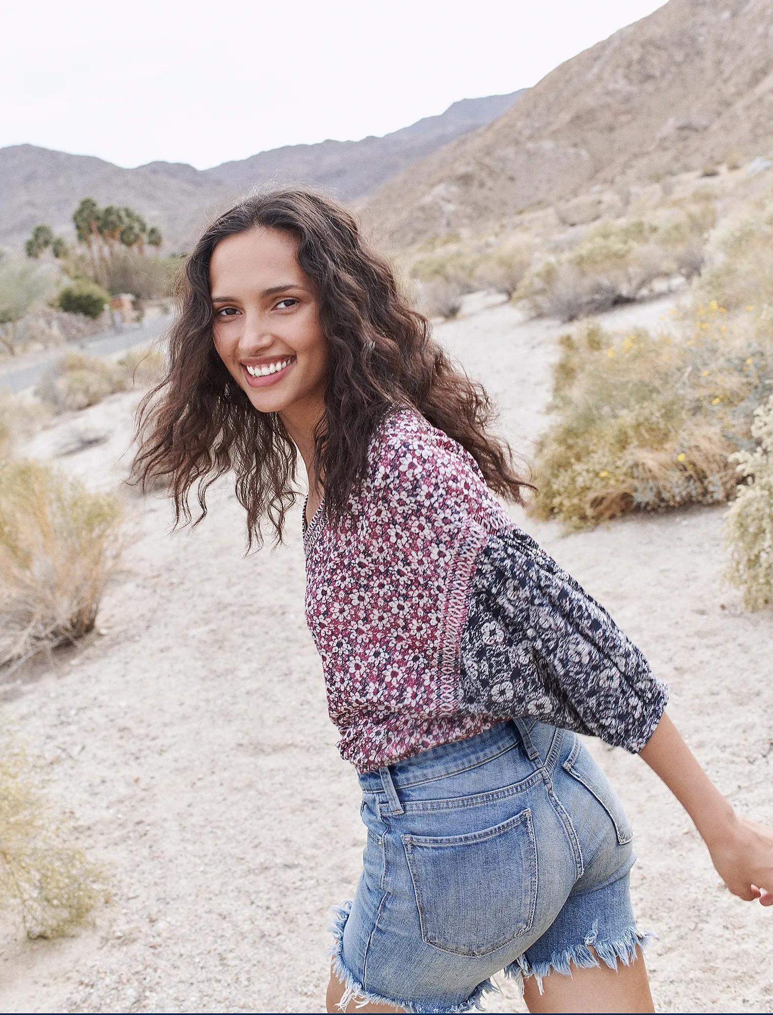 TEXTURE BANDED BOTTOM PEASANT TOP, image 4