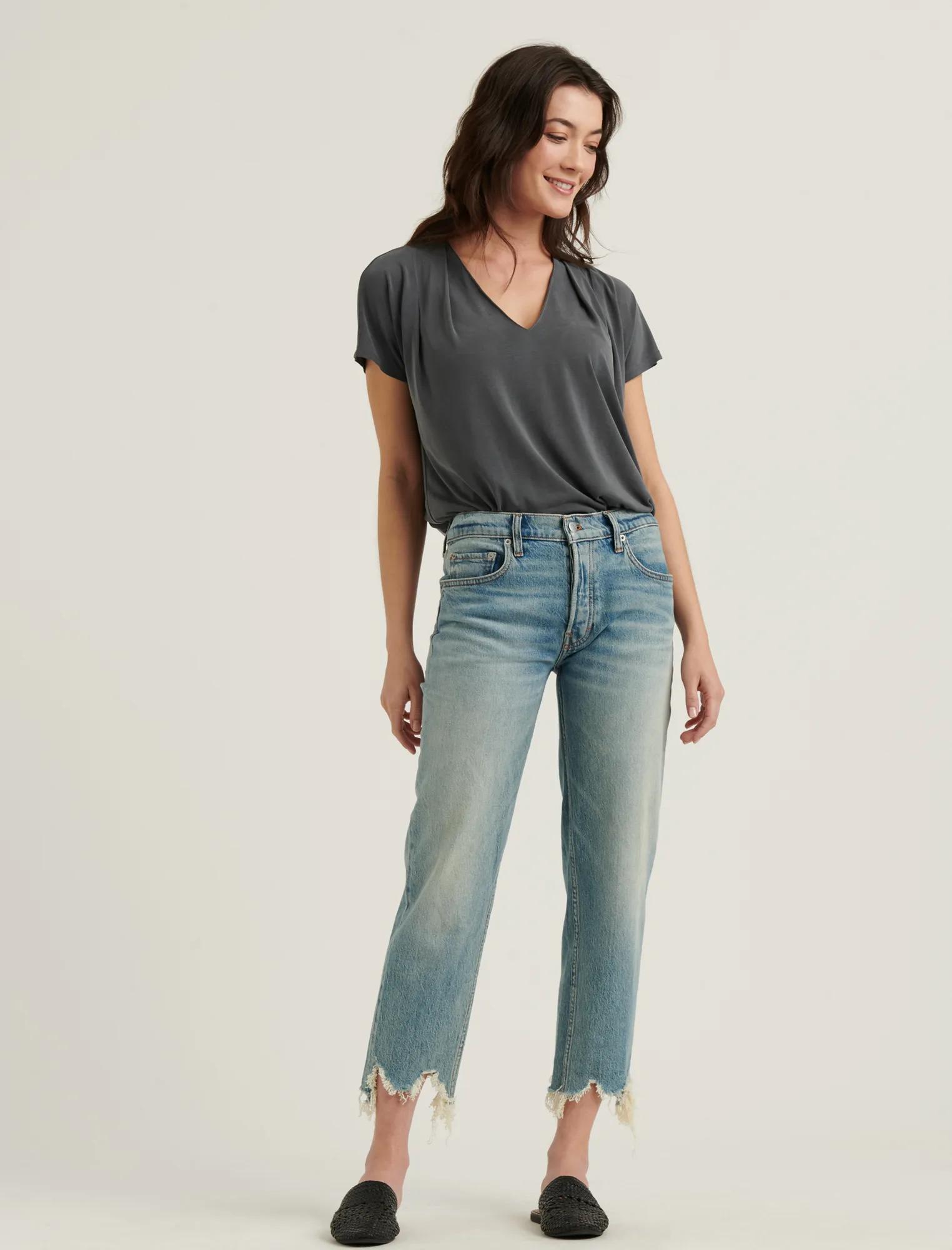 SANDWASH V-NECK DARTED TOP, image 2