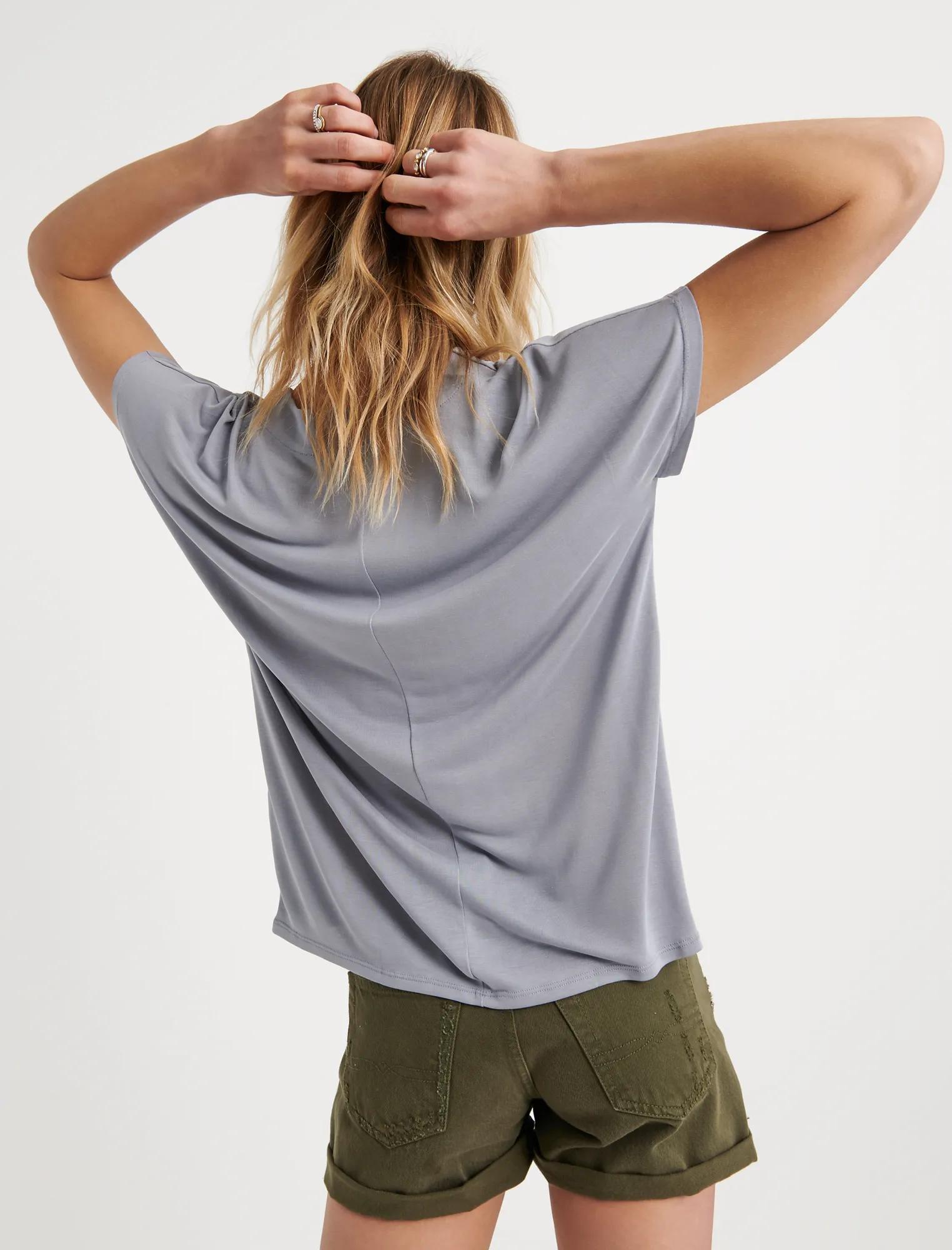 SANDWASH V-NECK DARTED TOP, image 3