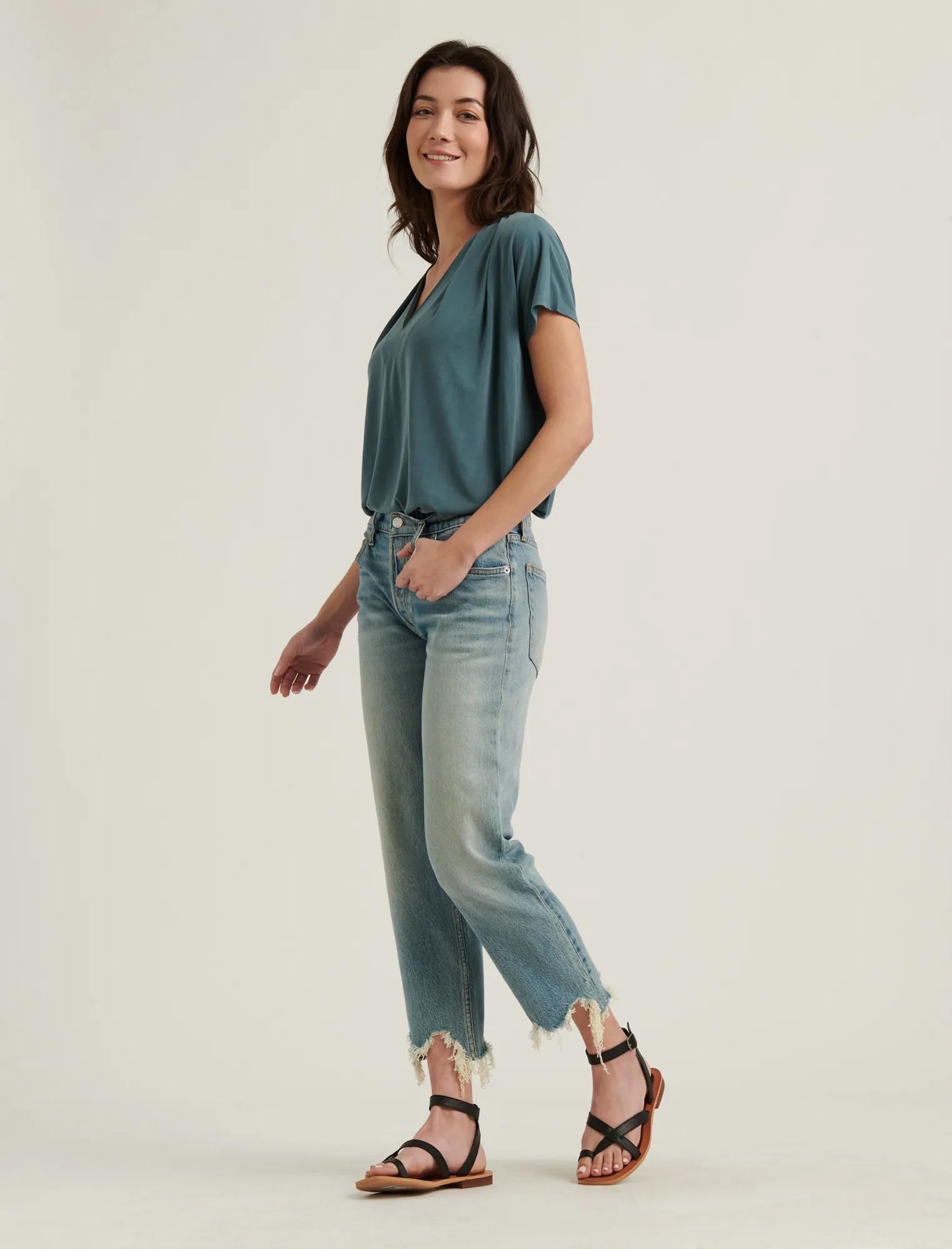 SANDWASH V-NECK DARTED TOP, image 2