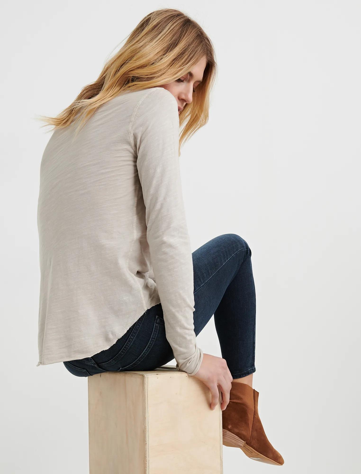 WASHED RUFFLE HENLEY, image 3