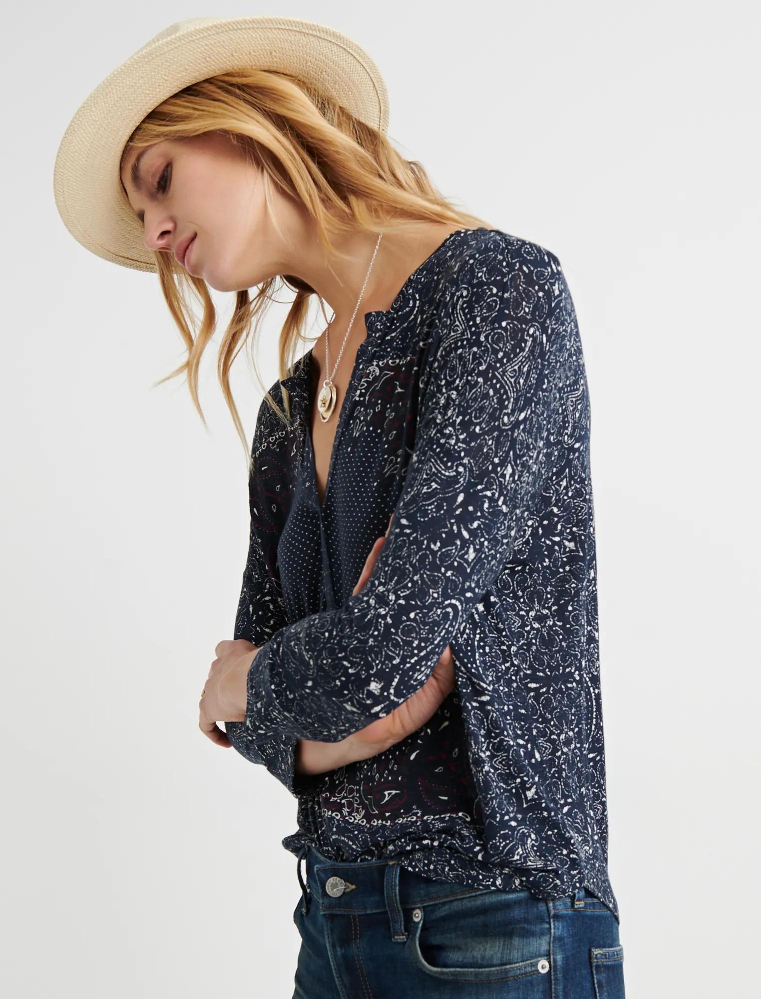 BANDANA PRINT 3/4 SLEEVE HENLEY, image 2