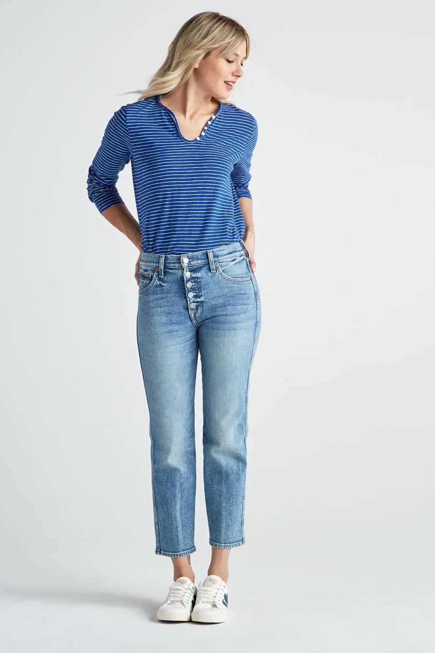 NOTCH NECK LONG SLEEVE TEE, image 2