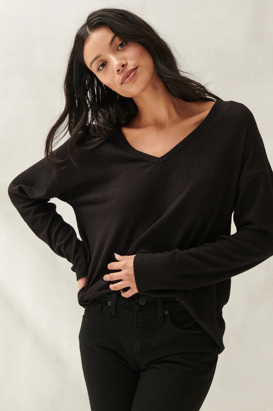 RIB MIX CLOUD JERSEY V-NECK TOP, image 1