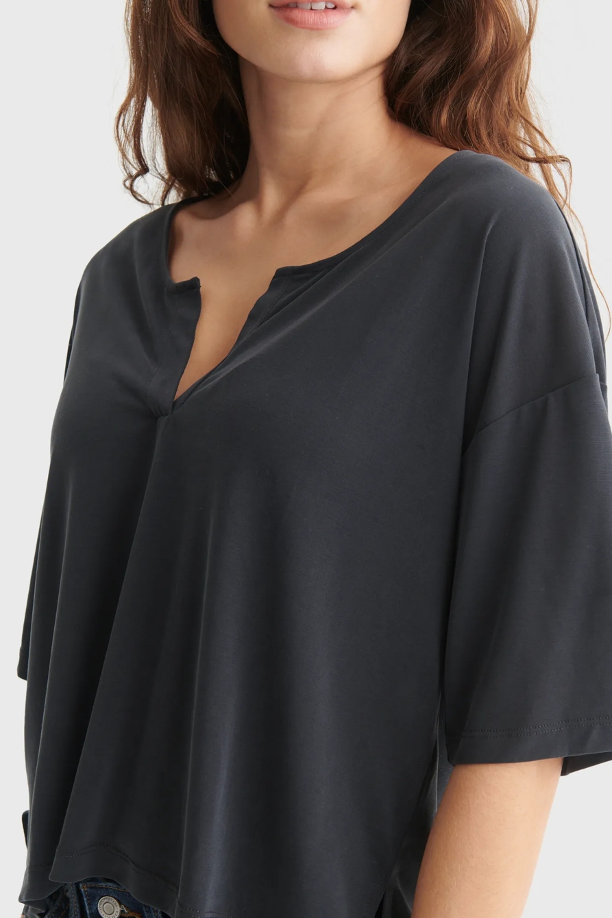 RELAXED-FIT V-NECK KNIT TOP, image 4