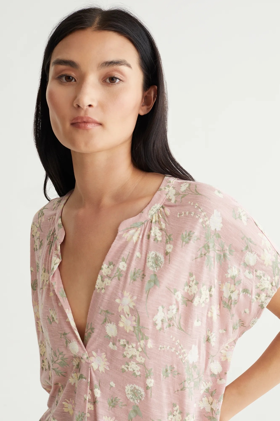 SHORT SLEEVE SLIT FRONT SANDWASH PRINTED TOP, image 5