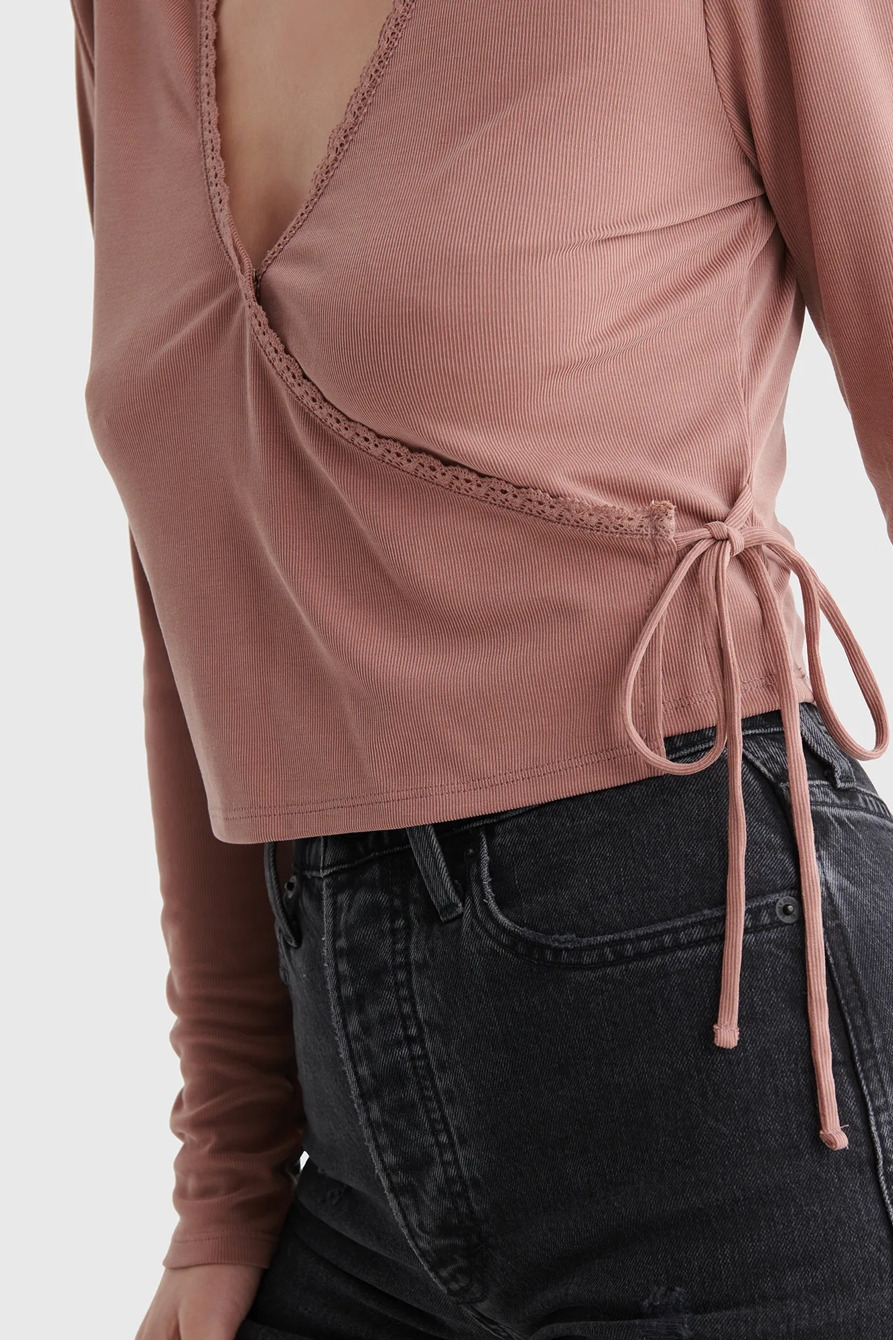 SANDWASH RIB LACE TRIM WRAP TOP, image 4