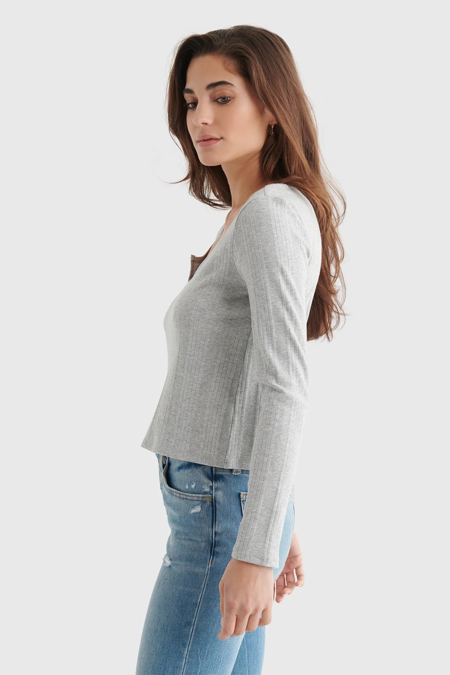 LONG SLEEVE SLIM NOTCH NECK TEE, image 3