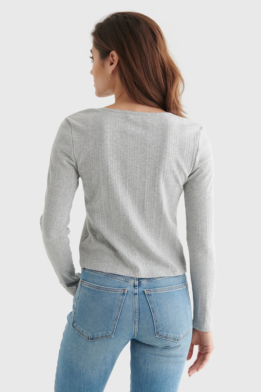 LONG SLEEVE SLIM NOTCH NECK TEE, image 4