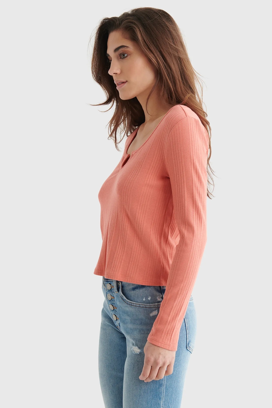 LONG SLEEVE SLIM NOTCH NECK TEE, image 3