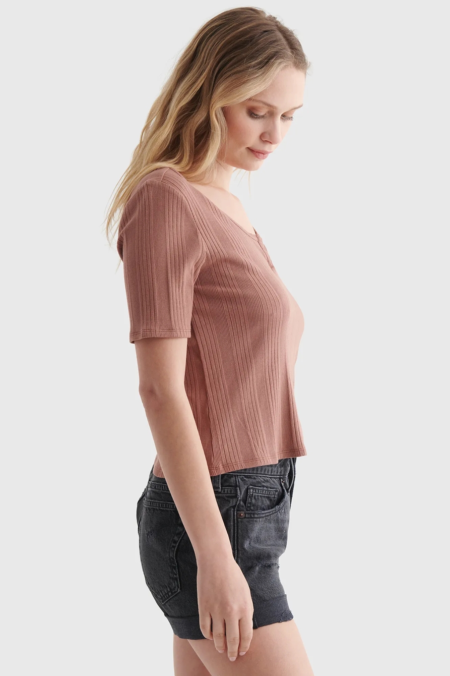 SHORT SLEEVE SLIM NOTCH NECK TEE, image 3