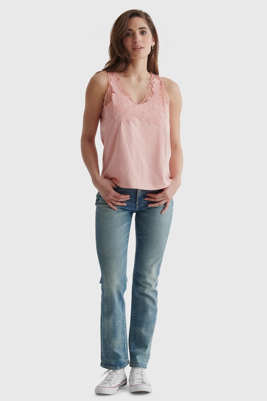 SLEEVELESS CUTWORK TANK, image 2