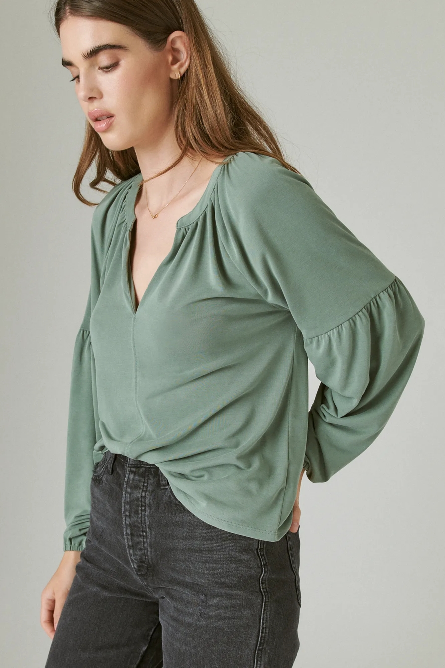LONG SLEEVE NOTCHED NECK SANDWASH TOP, image 3