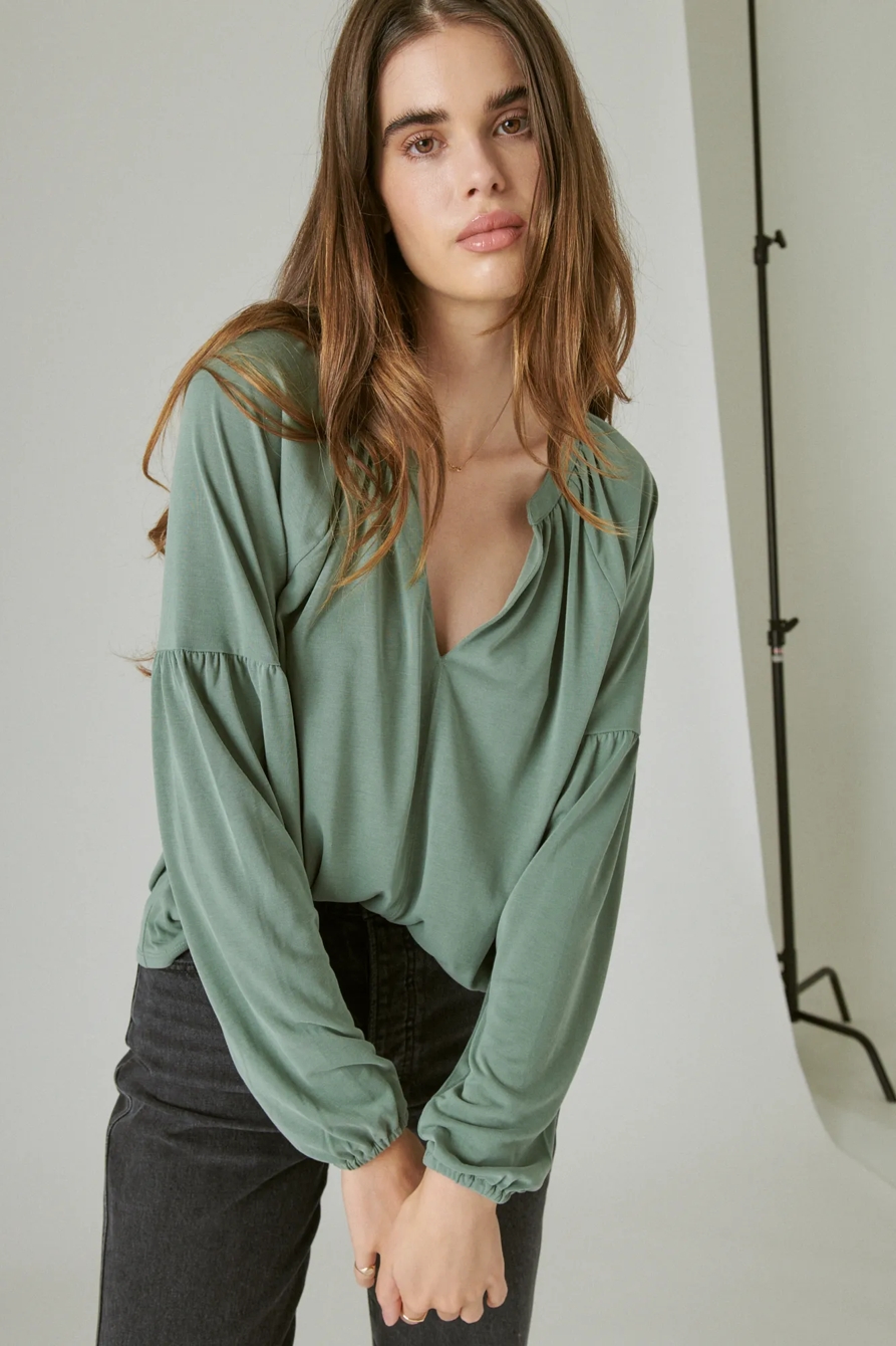 LONG SLEEVE NOTCHED NECK SANDWASH TOP, image 6