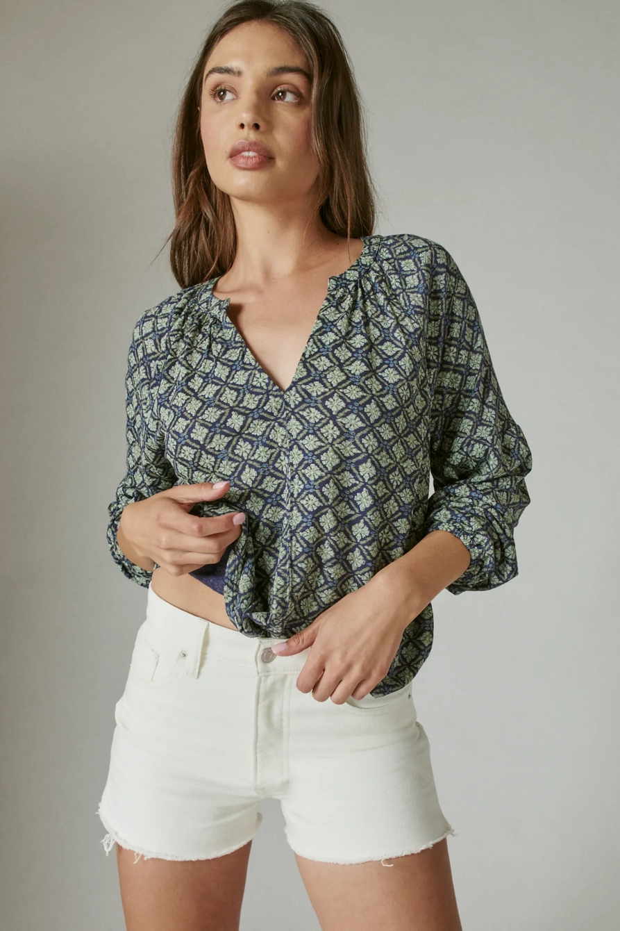 PRINTED LONG SLEEVE NOTCHED NECK SANDWASH TOP, image 2