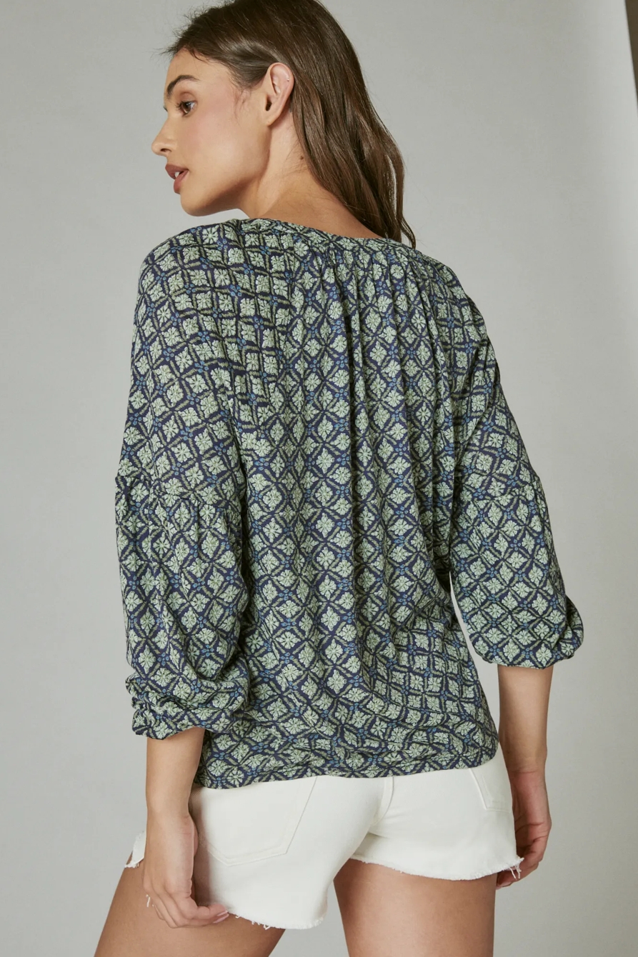PRINTED LONG SLEEVE NOTCHED NECK SANDWASH TOP, image 5