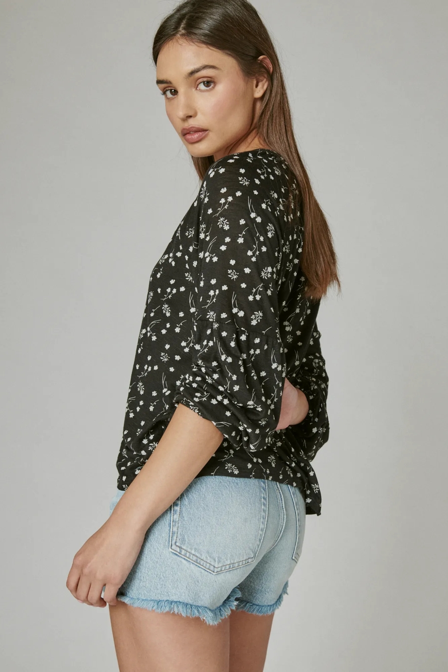 PRINTED LONG SLEEVE NOTCHED NECK SANDWASH TOP, image 4