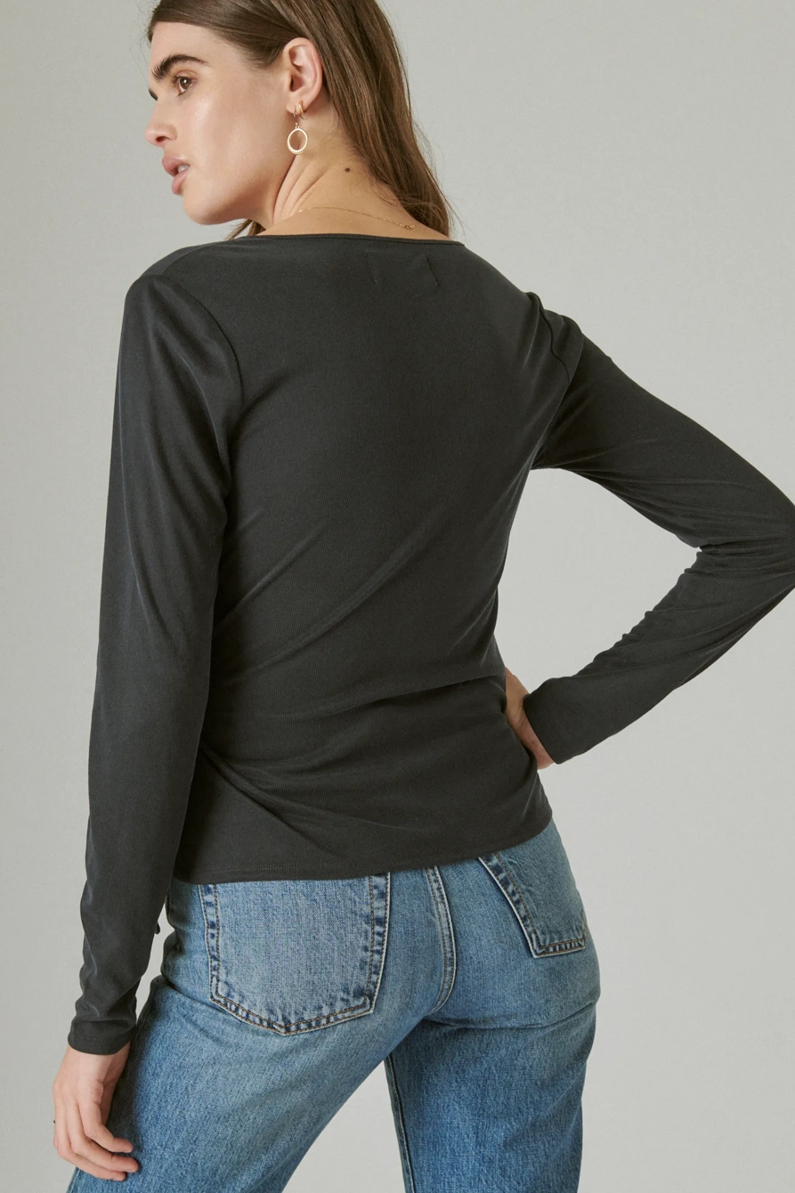 LONG SLEEVE SANDWASH RIB WRAP TOP, image 4