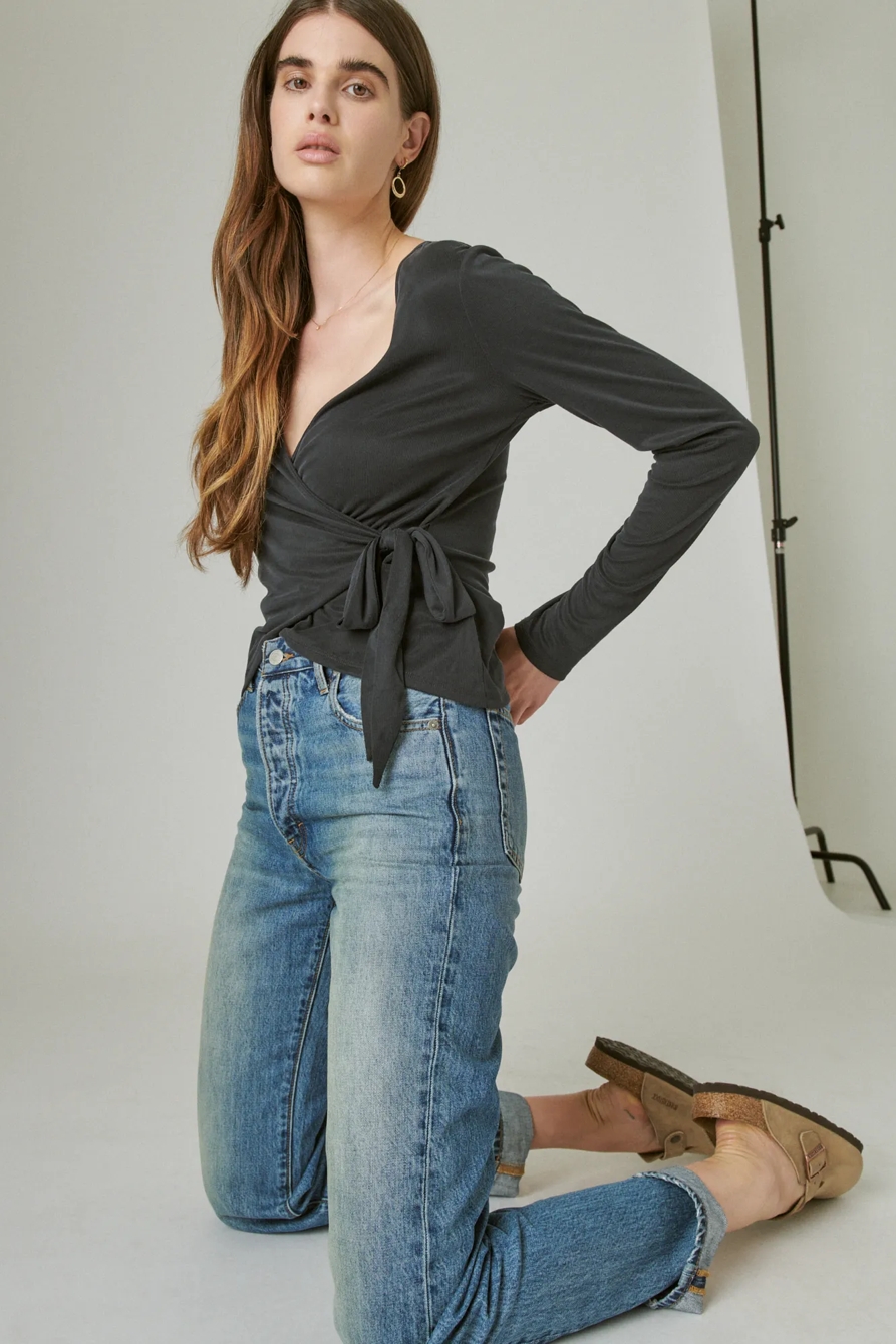 LONG SLEEVE SANDWASH RIB WRAP TOP, image 6