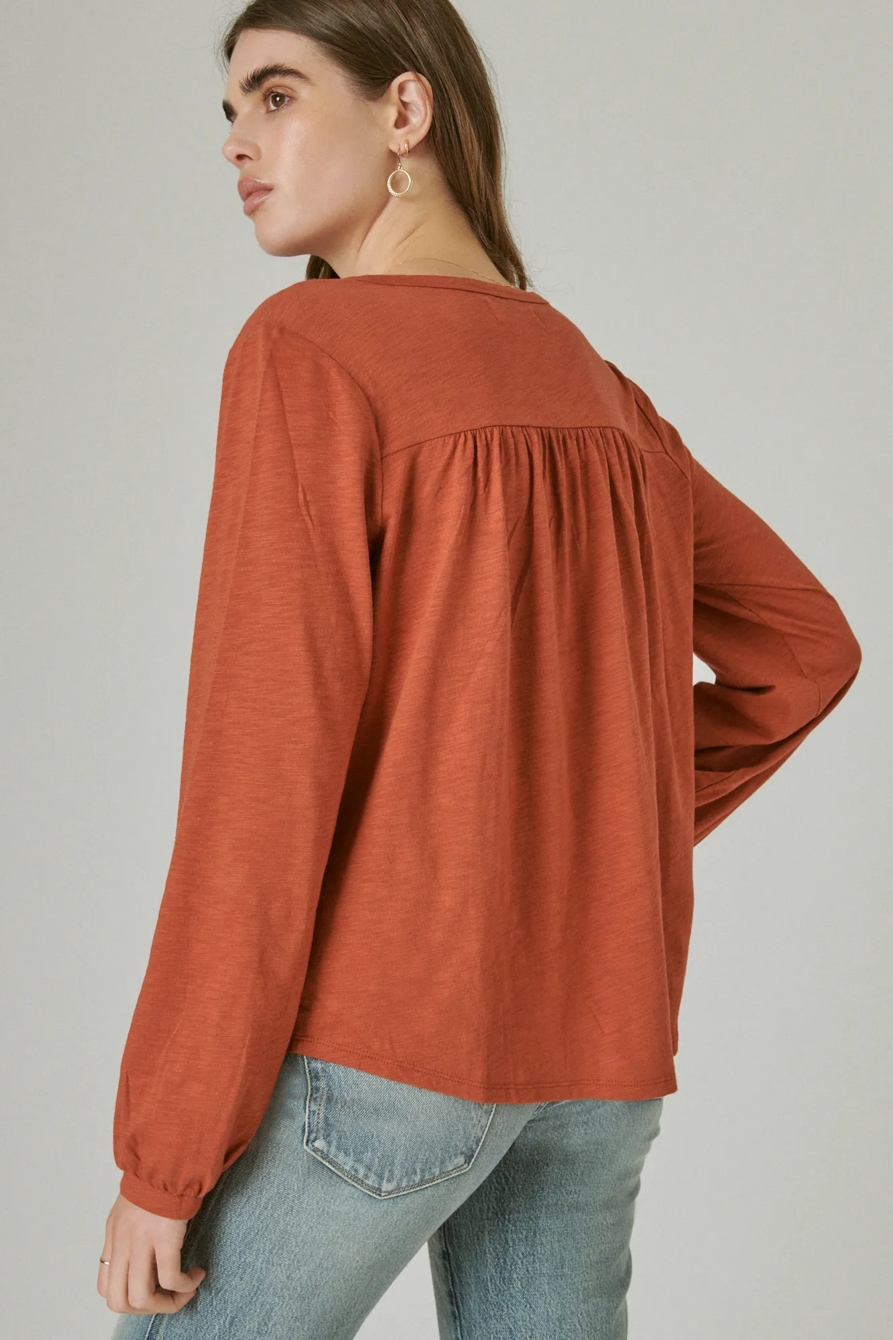 PLEATED V-NECK KNIT TOP, image 4