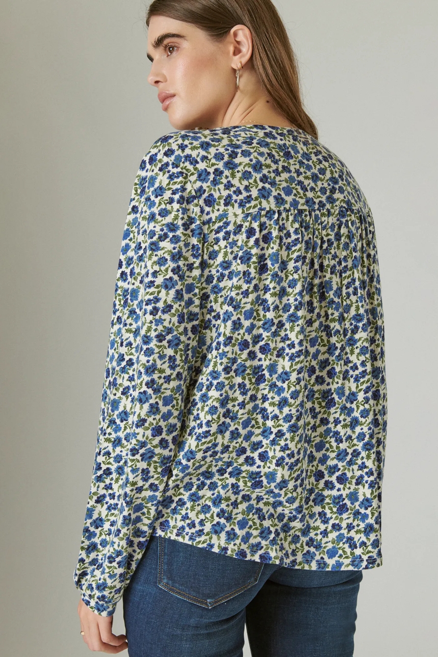 PLEATED V-NECK KNIT TOP, image 4