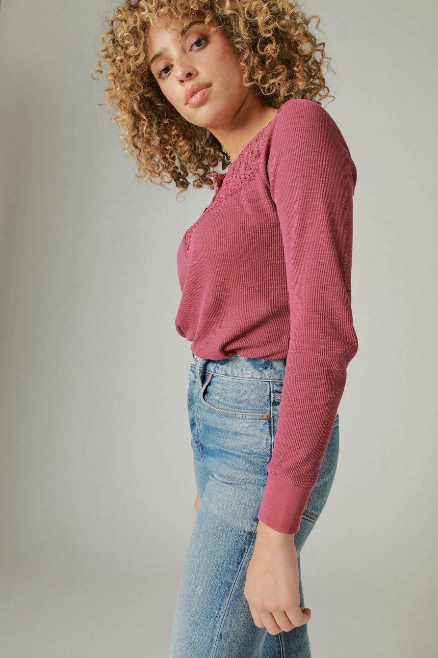 LONG SLEEVE WAFFLE LACE KNIT TOP, image 3