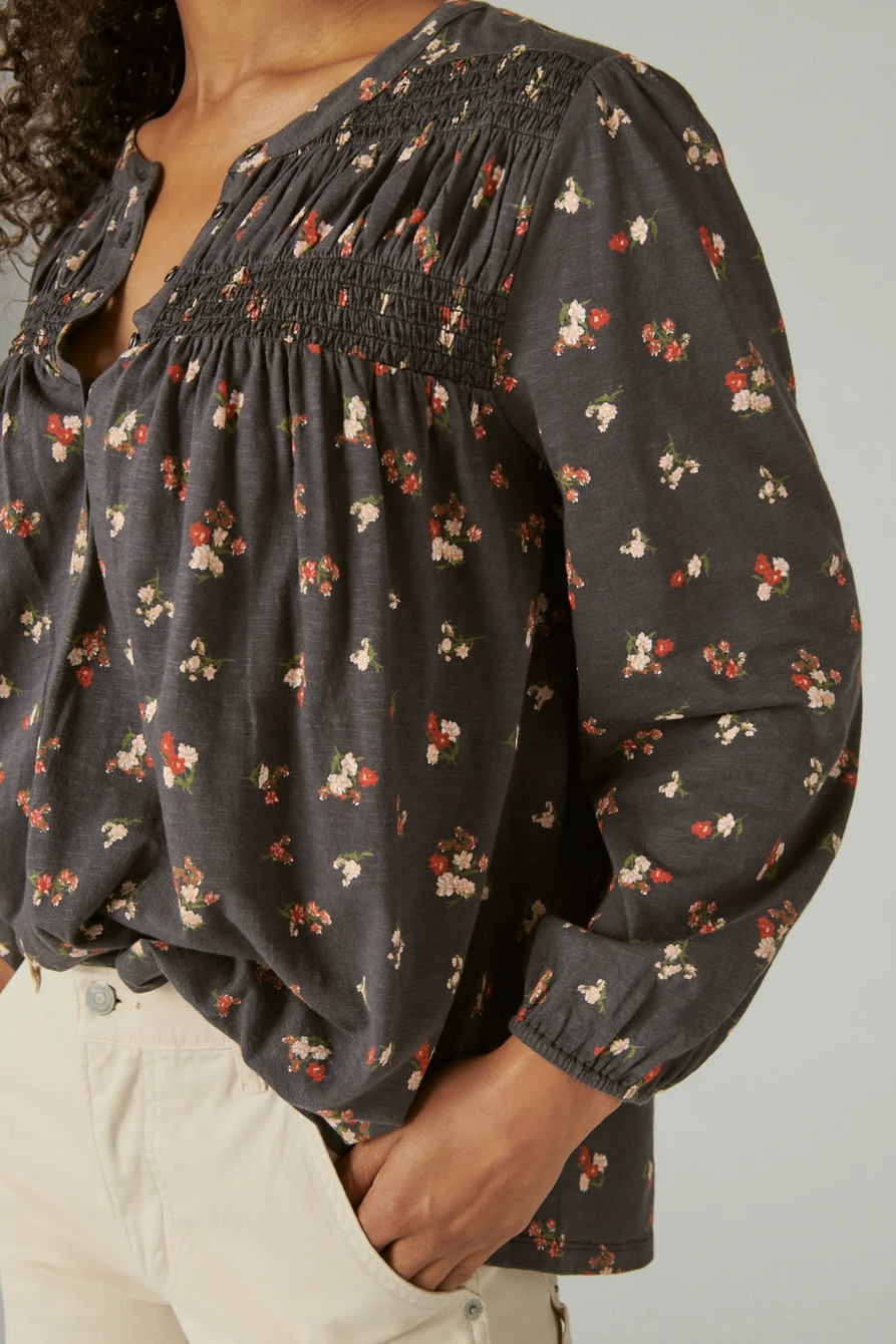 LONG SLEEVE SMOCKED YOKE TOP, image 5