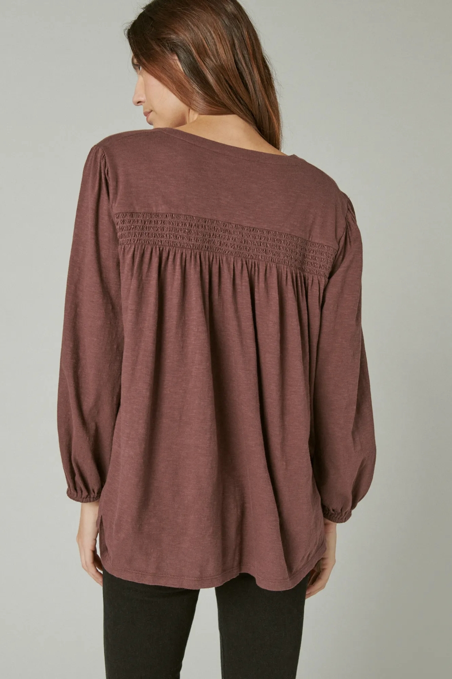 LONG SLEEVE SMOCKED YOKE TOP, image 4