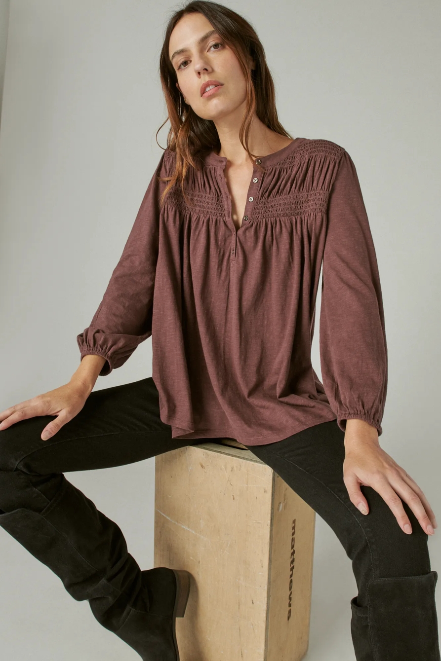 LONG SLEEVE SMOCKED YOKE TOP, image 6