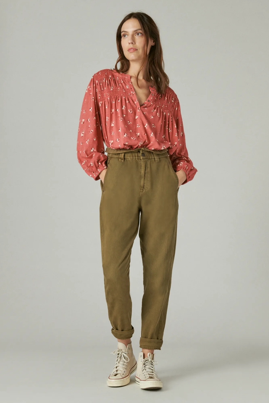 LONG SLEEVE SMOCKED YOKE TOP, image 2