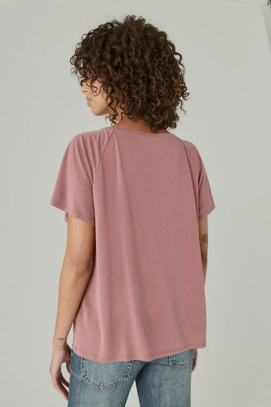 PINTUCK  V-NECK TEE, image 4