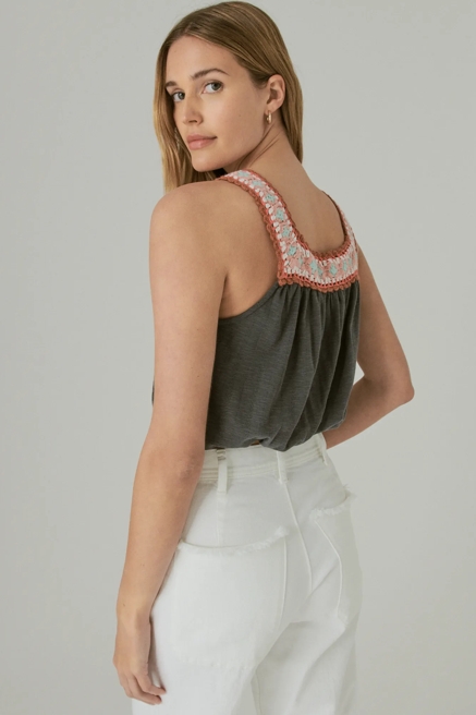 CROCHET TRIM BUBBLE TEE, image 2
