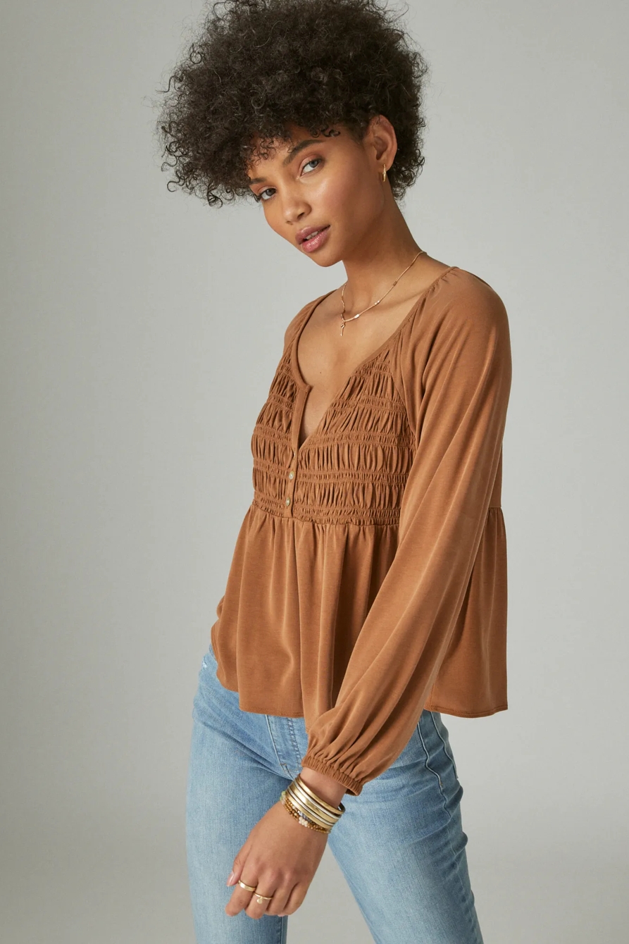 LONG SLEEVE SMOCKED SANDWASH TOP, image 2
