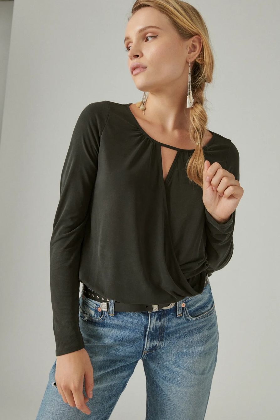 SANDWASH DEEP V NECK TOP, image 2