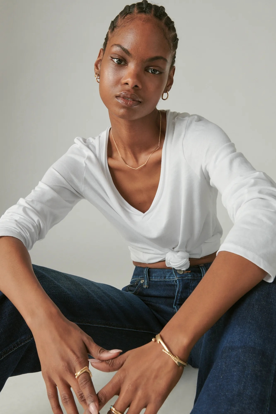 LONG SLEEVE V NECK TEE, image 2