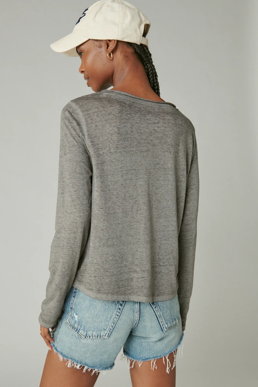 LONG SLEEVE V NECK TEE, image 4