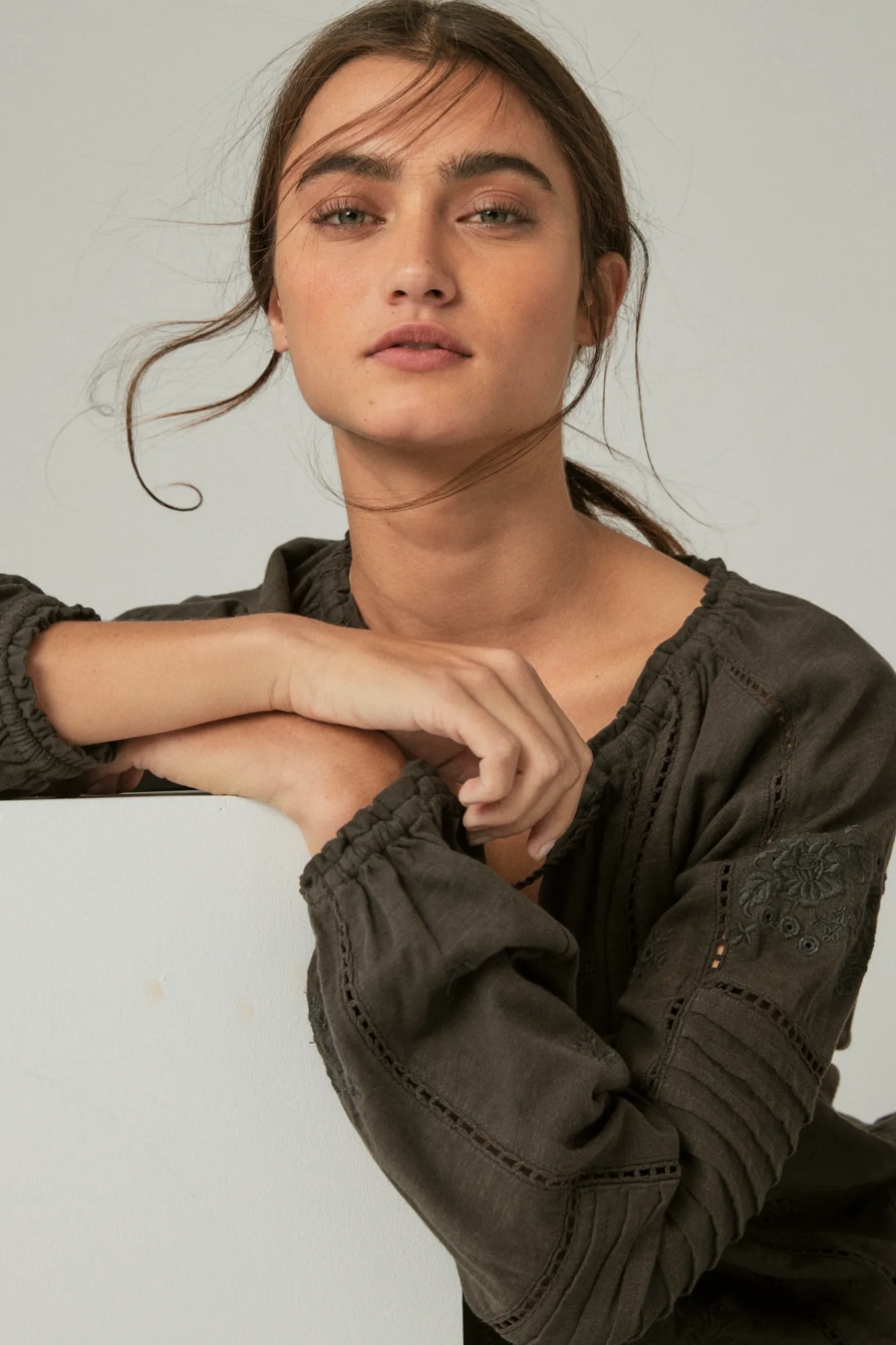 EMBROIDERED PEASANT TOP, image 3