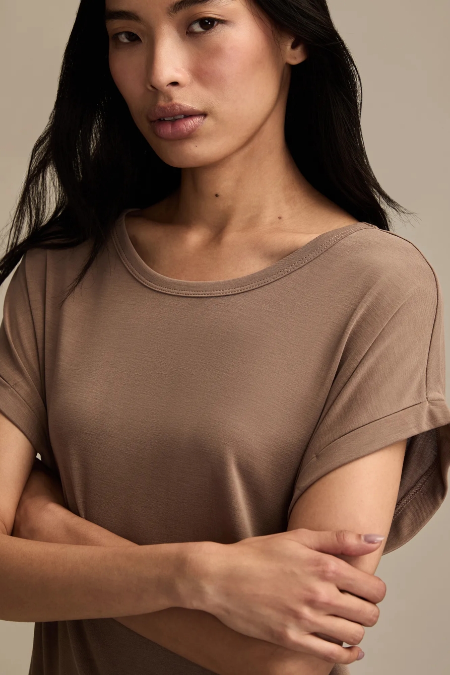 SHORT SLEEVE SANDWASH DOLMAN TEE, image 2