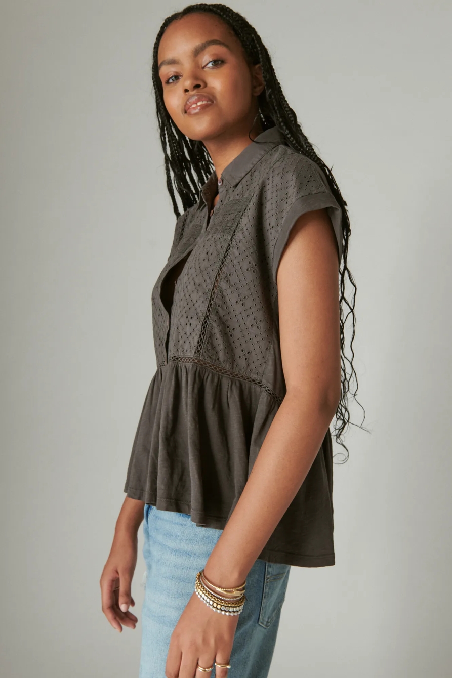 LACE BUTTON THROUGH PEPLUM TOP, image 2