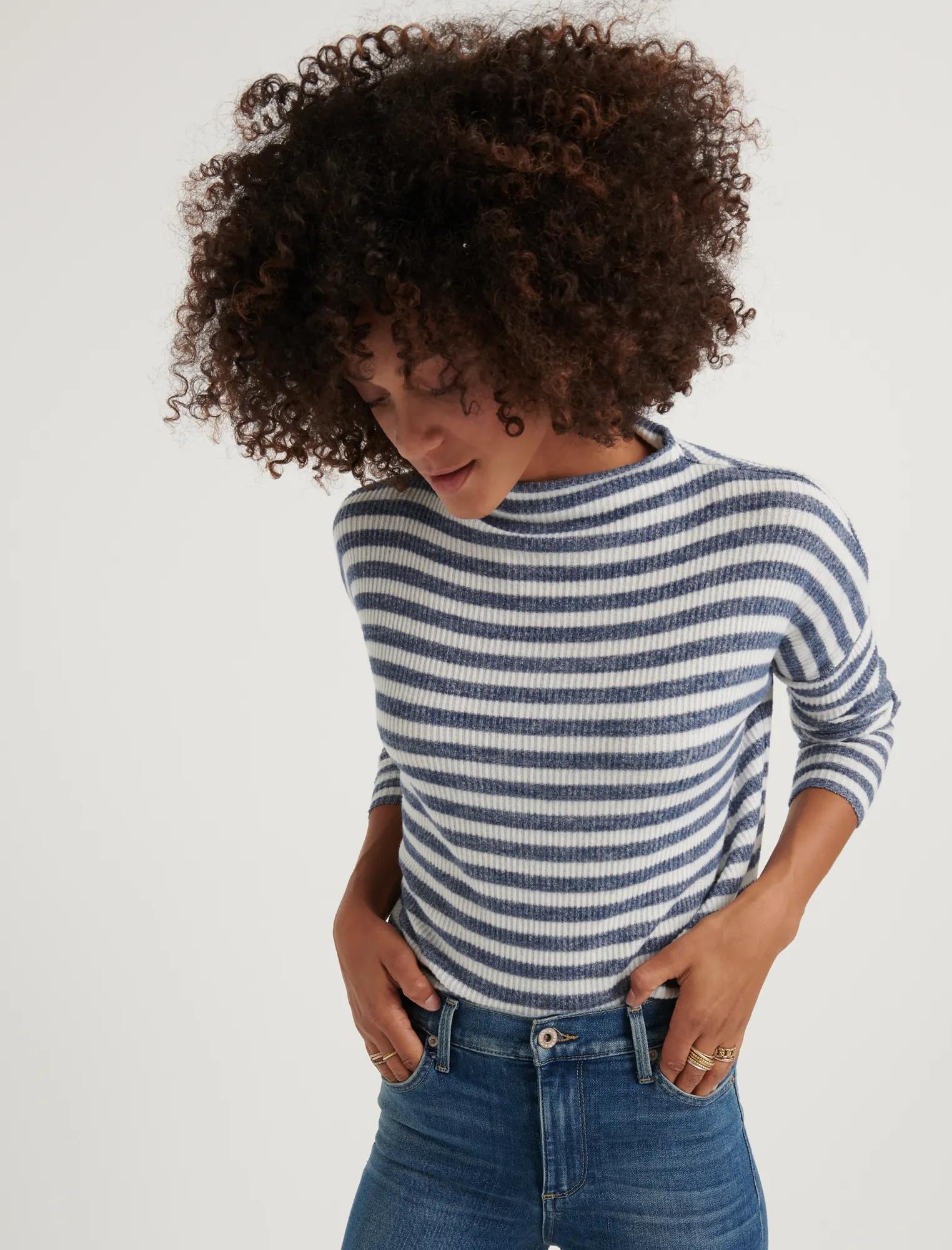 ブリーフィングWOMENS LOGO BACK RIB MOCK NECK Eco Isa Mock Neck Sweater Top | GUESS