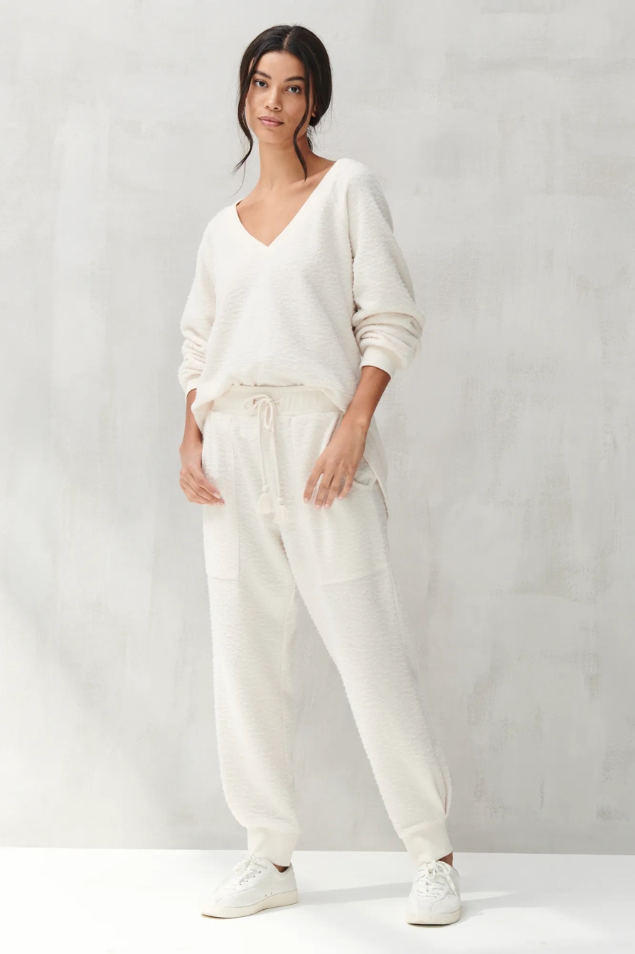 FLEECE V NECK HIGH LOW CREW, image 2
