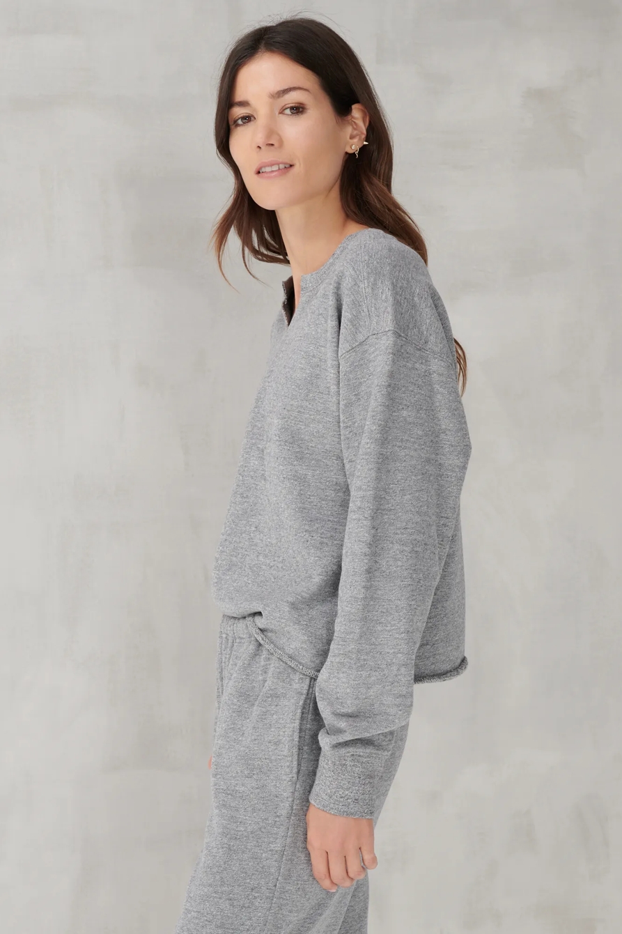 SUEDED TERRY CROP SWEATSHIRT, image 3