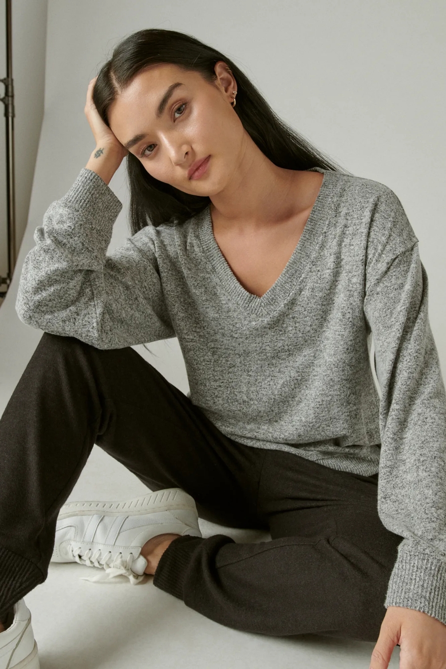 CLOUD JERSEY LONG SLEEVE V NECK TOP, image 5