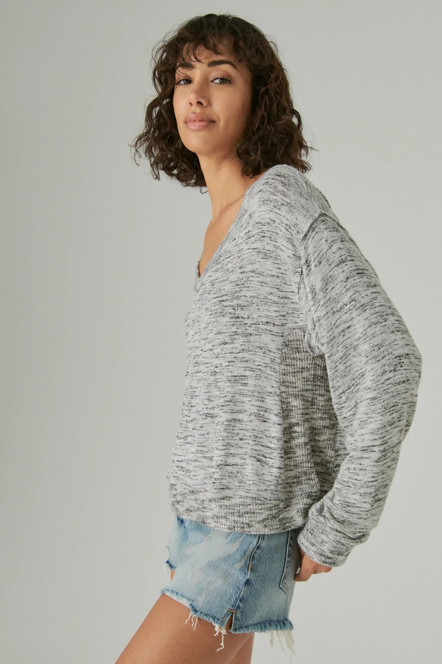 CLOUD JERSEY LONG SLEEVE V NECK TOP, image 3
