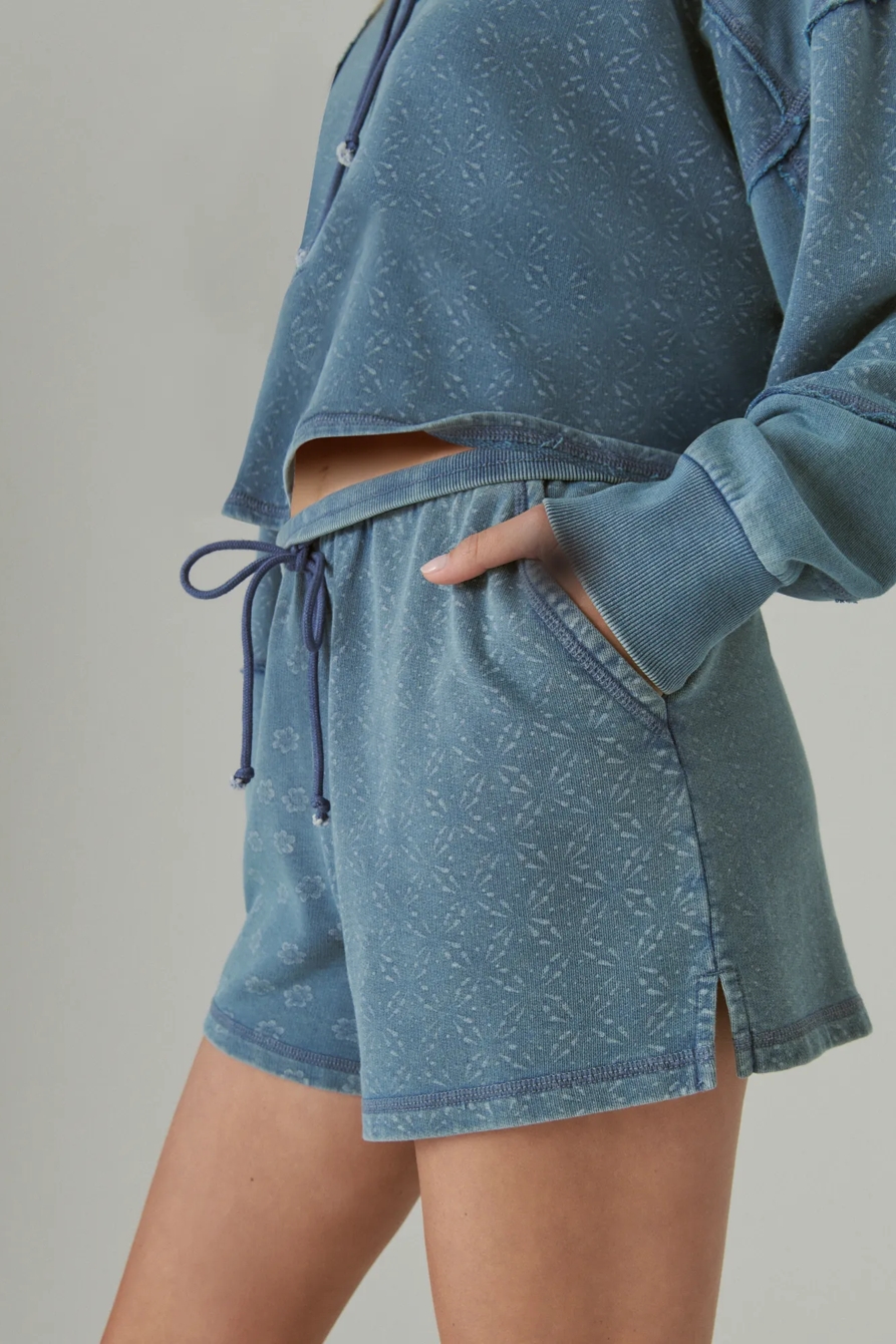 HIGH RISE SLOUCHY SHORT, image 4